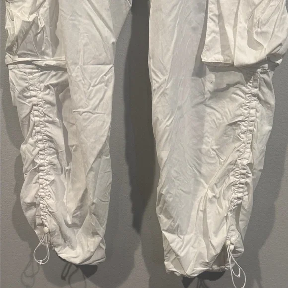 lululemon athletica White Cargo Pants - Picture 6 of 9